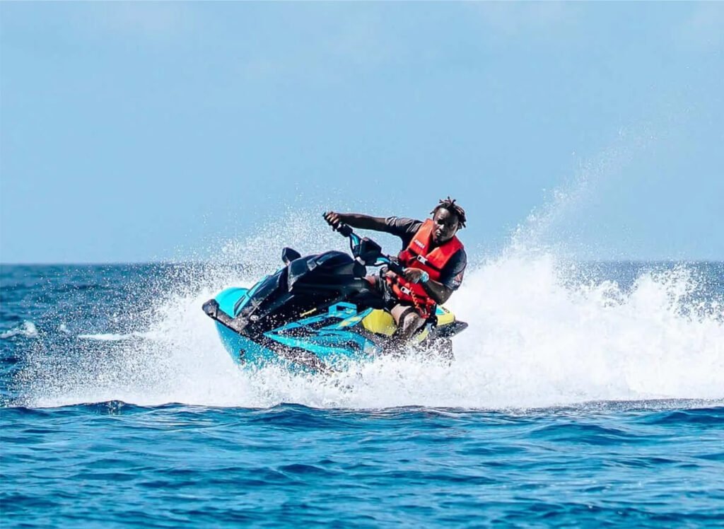 Top 5 Reasons to Rent a Jet Ski in Dubai rectangle 28 (2)